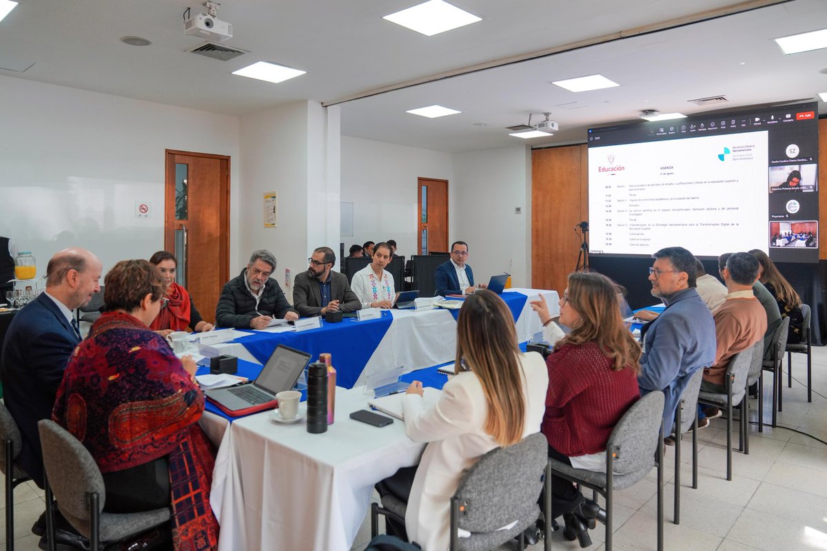 Víctor Orellana Calderón tweet media