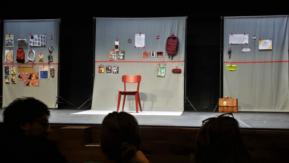 Ayer mi hermano y yo vimos 'Hombre' en el Teatro Milán y nos encantó. 
Ríes y lloras con este monólogo de Luis Arrieta.
Gracias por la invitación a <a href="/HablarDeTeatro/">Hablar De Teatro</a>