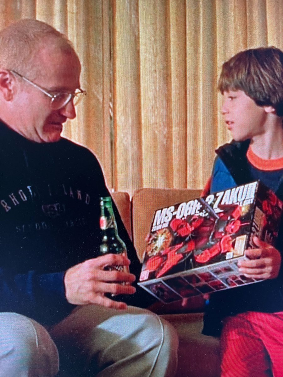 apsalar's tweet photo. Watchin' One Hour Photo as an adult and getting whiplash when this kid pulls out a Production Eva figure and a master grade Zaku. https://t.co/szpbWSR1sA