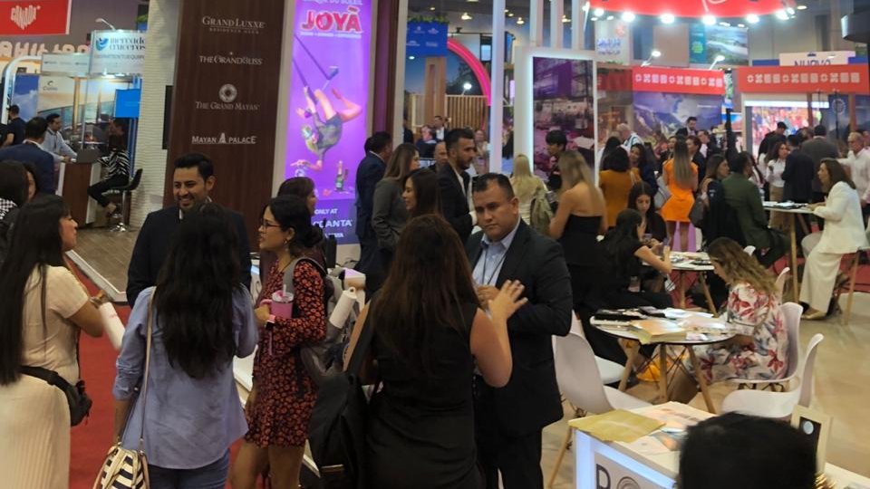 ¡Hoy potenciamos el #TurismoMICE en la región!
Estamos en #IBTMAmericas 🇲🇽, que este año celebra 1⃣5⃣ años.
Chile dice presente en la expo internacional que une en un solo lugar a expertos de la industria de reuniones en las Américas, generando integración y nuevos negocios.