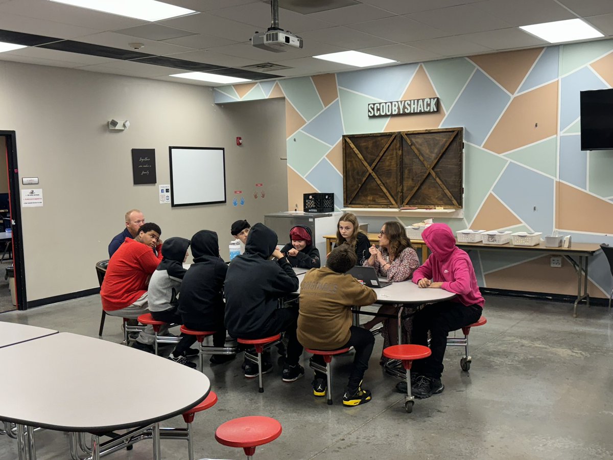 Lewis and Clark Academy tweet media