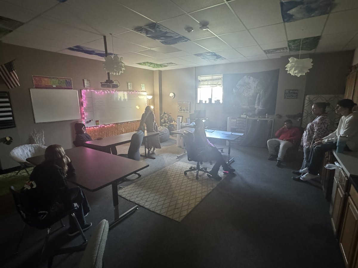 Lewis and Clark Academy tweet media