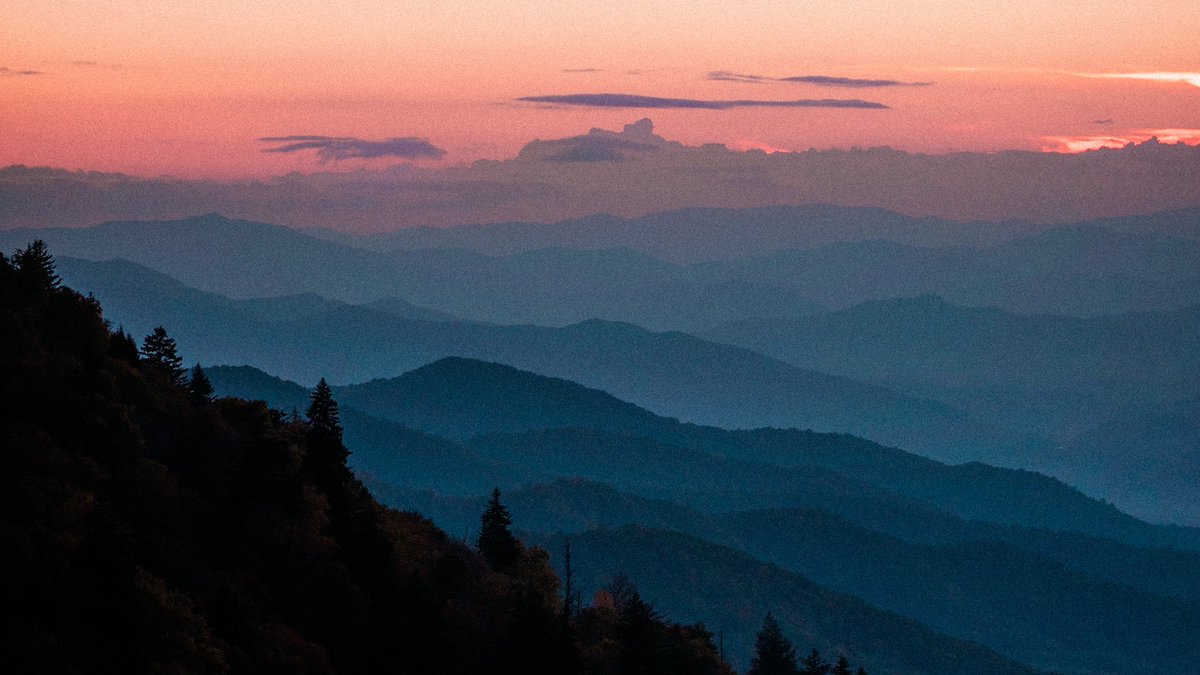 nev_in_color's tweet photo. drifting into twilight. https://t.co/aMM2xmZywI