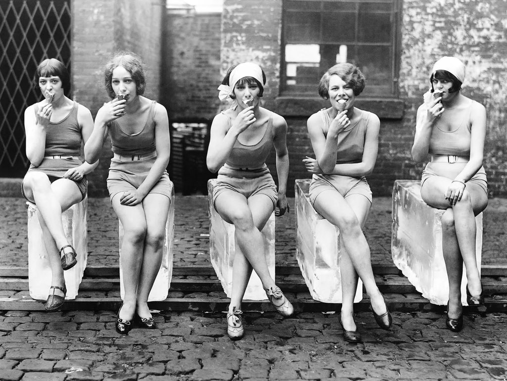 JamesLucasIT's tweet photo. 11. A group of showgirls enjoys ice cream cones while sitting on blocks of ice in 1926 https://t.co/I5bSPOAcr5