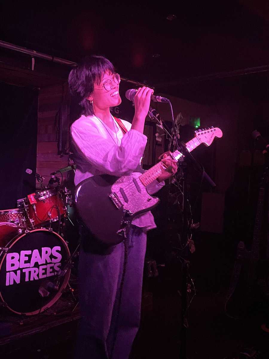 laur is monumental🥀🌙 tweet media