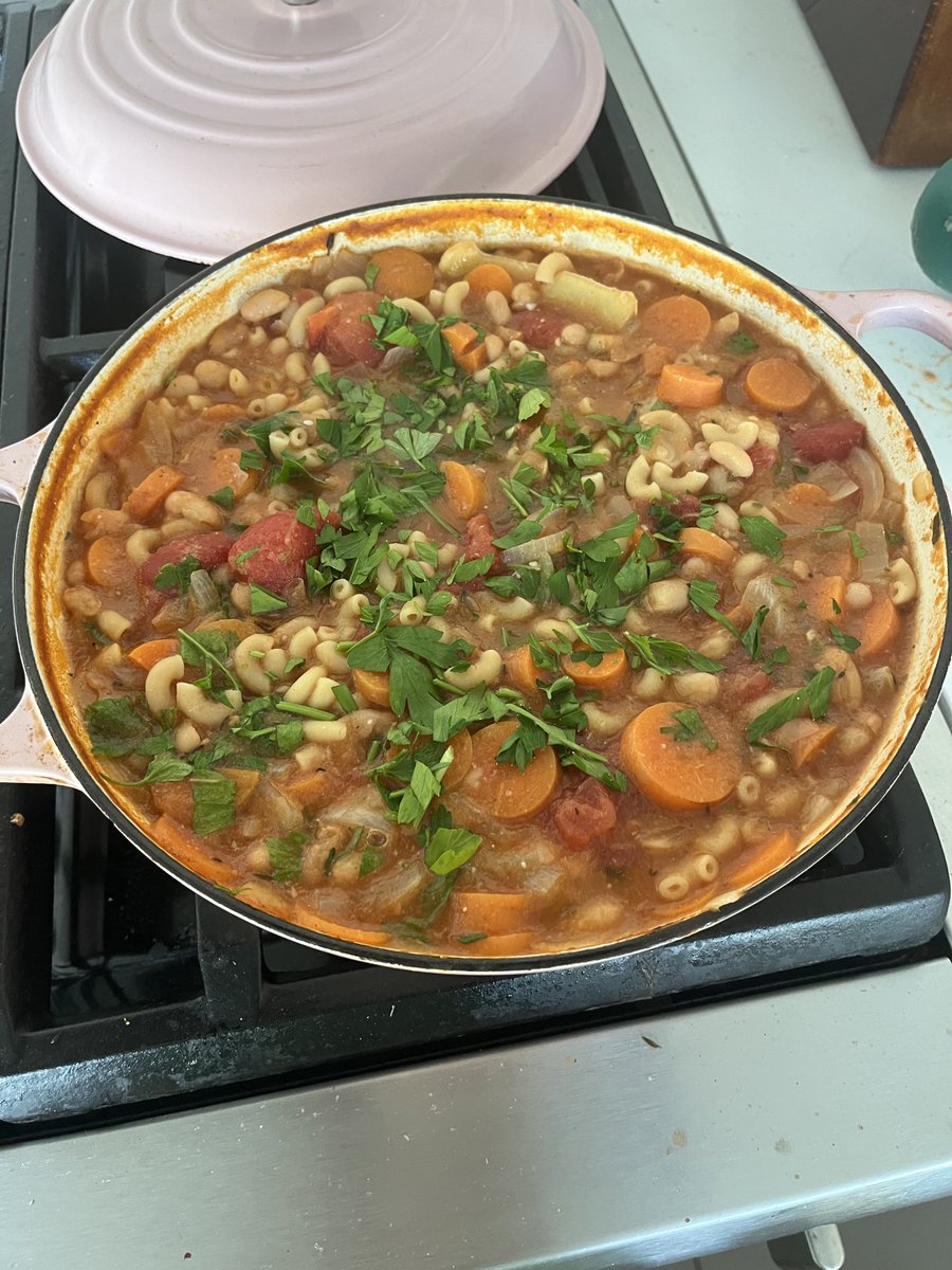 Dr Paula Byrne Author FRSA tweet media