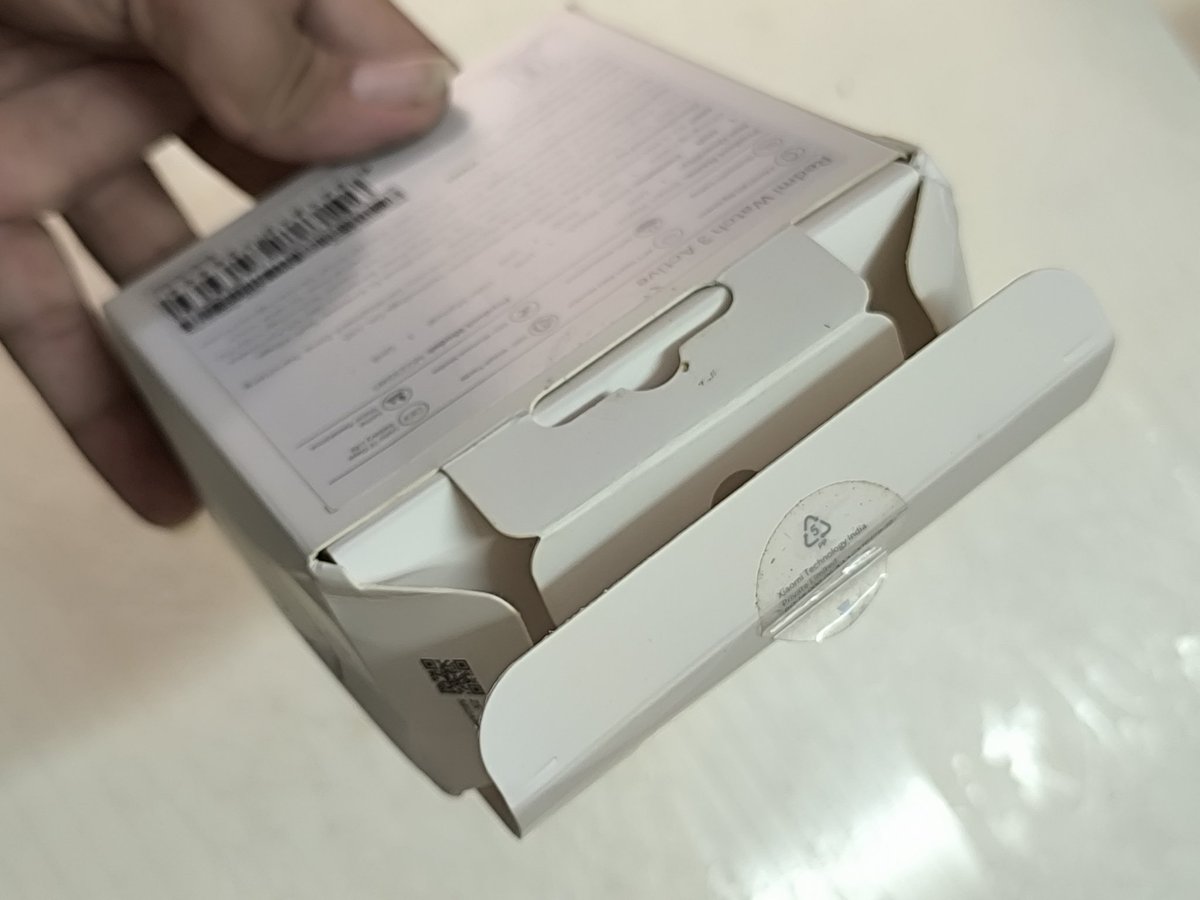 Bhuvan_RJ46's tweet photo. Today I received My Prize #RedmiWatch3Active ⌚

Thank You @XiaomiIndia For This Beautiful Gift 🎁

I 🤍#Xiaomi 

However,  @MiIndiaSupport , I have a concern. the inner package's seal was broken [see images] .
(Outer Package was sealed pack)
could you please assist with this ? https://t.co/zi52egW7p7