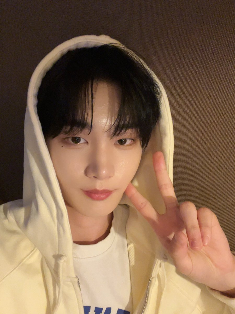 🫧 — #CHANGUK vous a envoyé une nouvelle photo sur bulles