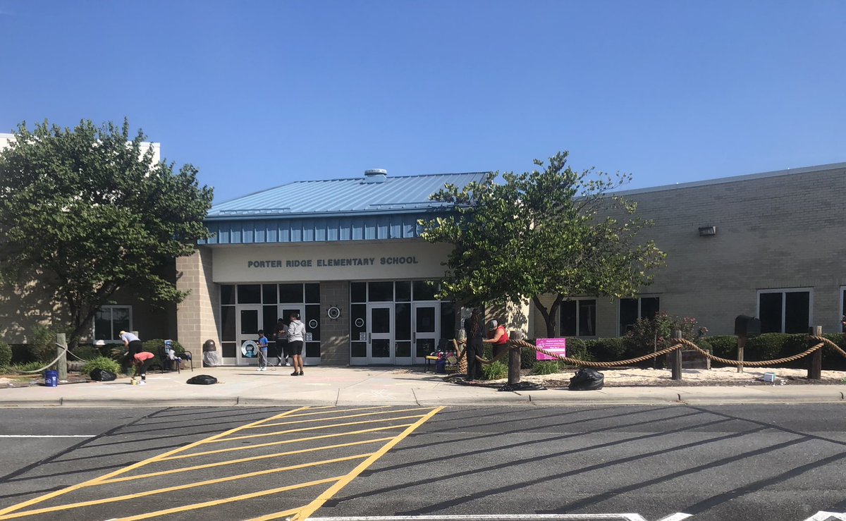 Candice Boatright (@boatcandice) on Twitter photo ARRRGGH! <a href="/PorterRidgeESNC/">Porter Ridge ES</a> the Pirates are sprucing up the beach area and painting the rock on this beautiful day! <a href="/AGHoulihan/">Andrew G. Houlihan</a> #TeamUCPS ARRRGGH! <a href="/PorterRidgeESNC/">Porter Ridge ES</a> the Pirates are sprucing up the beach area and painting the rock on this beautiful day! <a href="/AGHoulihan/">Andrew G. Houlihan</a> #TeamUCPS