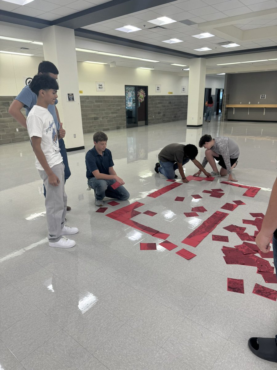 Ms. Whitecottons AP Human Geo class had the opportunity to build their own map of the world. Great discussions and problem solving happening! #matadormindset <a href="/SeguinISD/">Seguin ISD</a> <a href="/SeguinHSTx/">Seguin High School</a> <a href="/lasirena73/">Christine Peréz (ella/she/her)</a>