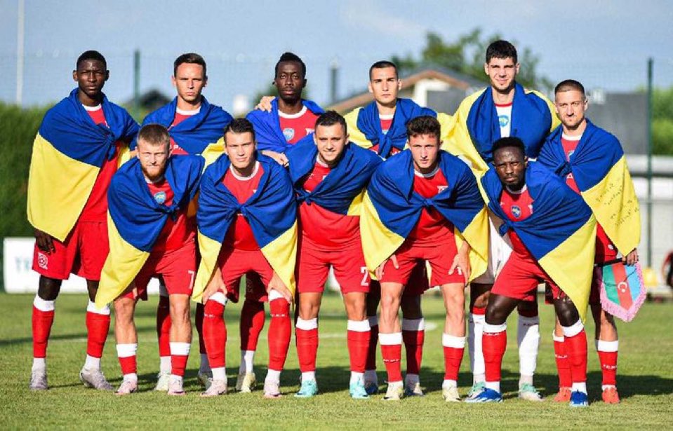 𝐊𝐫𝐲𝐯𝐛𝐚𝐬 𝐅𝐂, 𝐩𝐫𝐢𝐦𝐞𝐫 𝐫𝐢𝐯𝐚𝐥 𝐞𝐮𝐫𝐨𝐩𝐞𝐨 𝐝𝐞 𝐥𝐚 𝐭𝐞𝐦𝐩𝐨𝐫𝐚𝐝𝐚

Analizamos las fortalezas y debilidades del conjunto ucraniano. Un equipo que viene de completar una temporada 23/24 de mucho nivel. ¿Es un rival sencillo? Lo desglosamos aquí.

👇🏻🧶