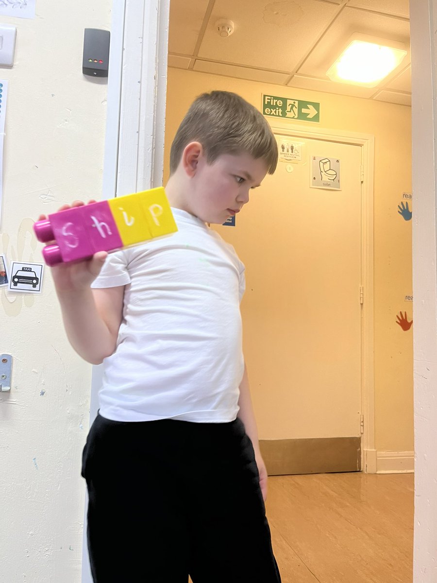 Shh… Don’t tell anyone we were writing our “sh” words on the classroom door! We also worked hard to crack the code and create sh words using the blocks. Super proud of this pupil! 🌟 #watchusgrow <a href="/IWBSFalkirk/">Inclusion&Wellbeing</a>