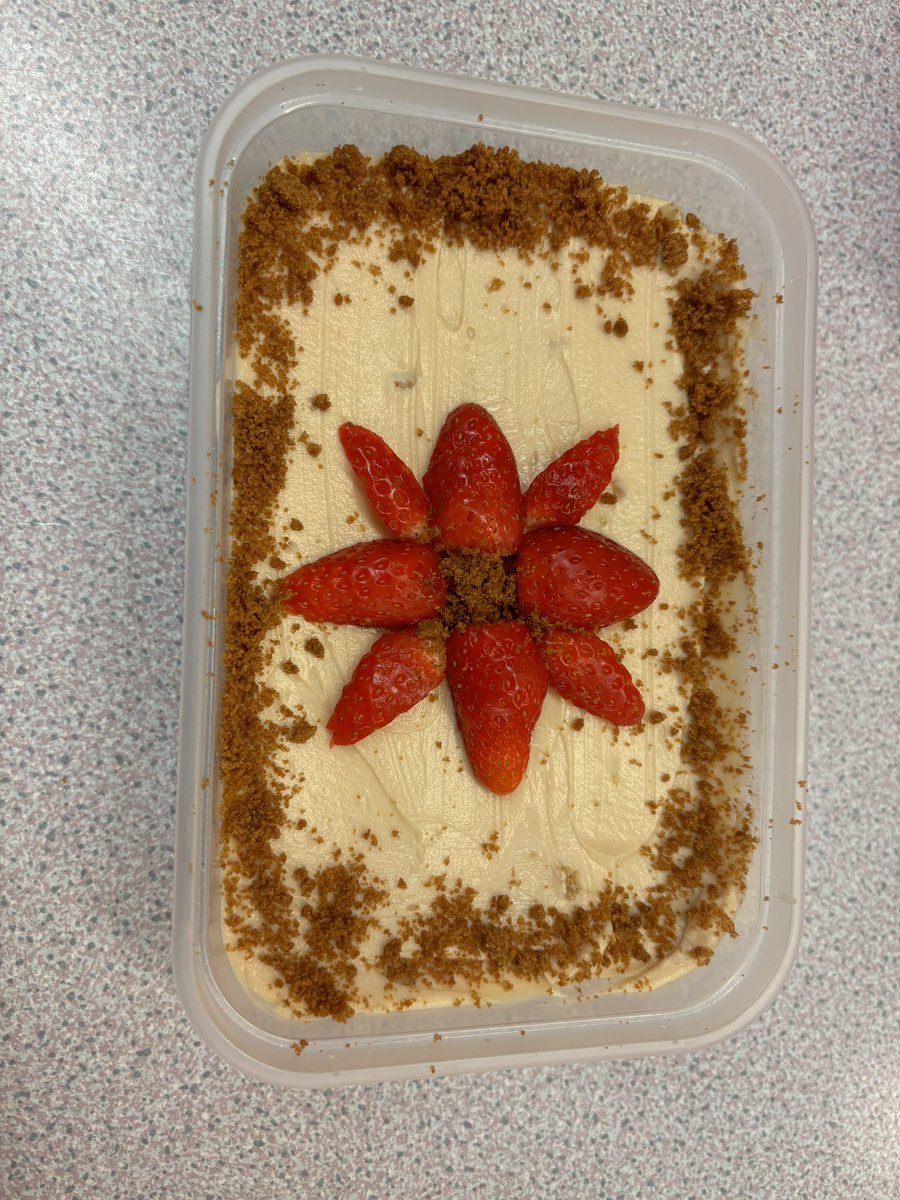 Miss McIntyre tweet media