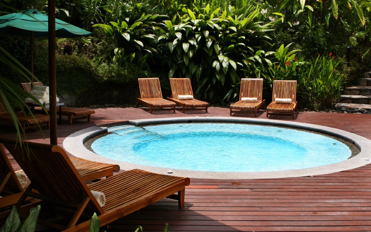 highalttubs's tweet image. Visit High Altitude Hot Tubs’ showroom to explore our premium selection of hot tubs. Find the perfect fit for your space and lifestyle. Call (720) 398-7663 or visit highaltitudehottubs.com. #VisitOurShowroom