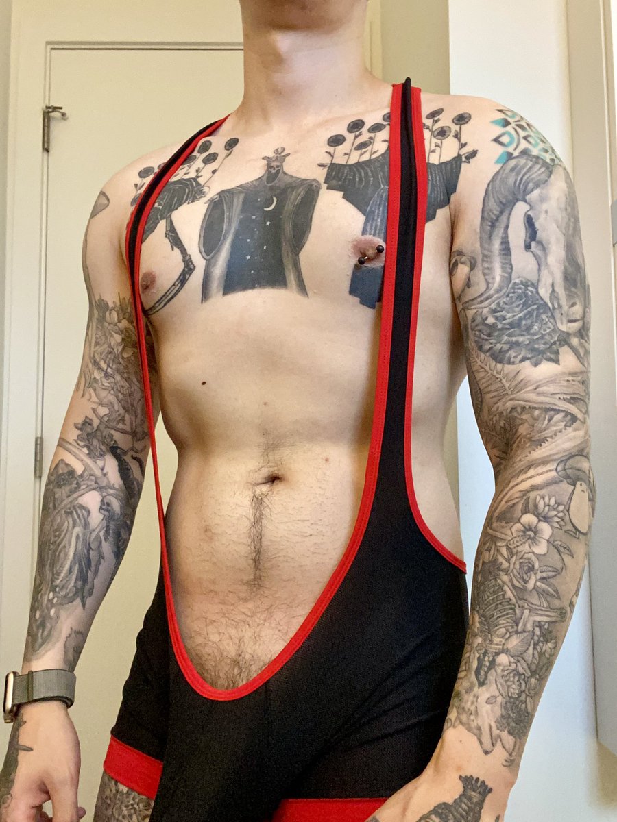 jlamsub's tweet photo. Singlets are always fun 😌 https://t.co/l5E3IR5MrX