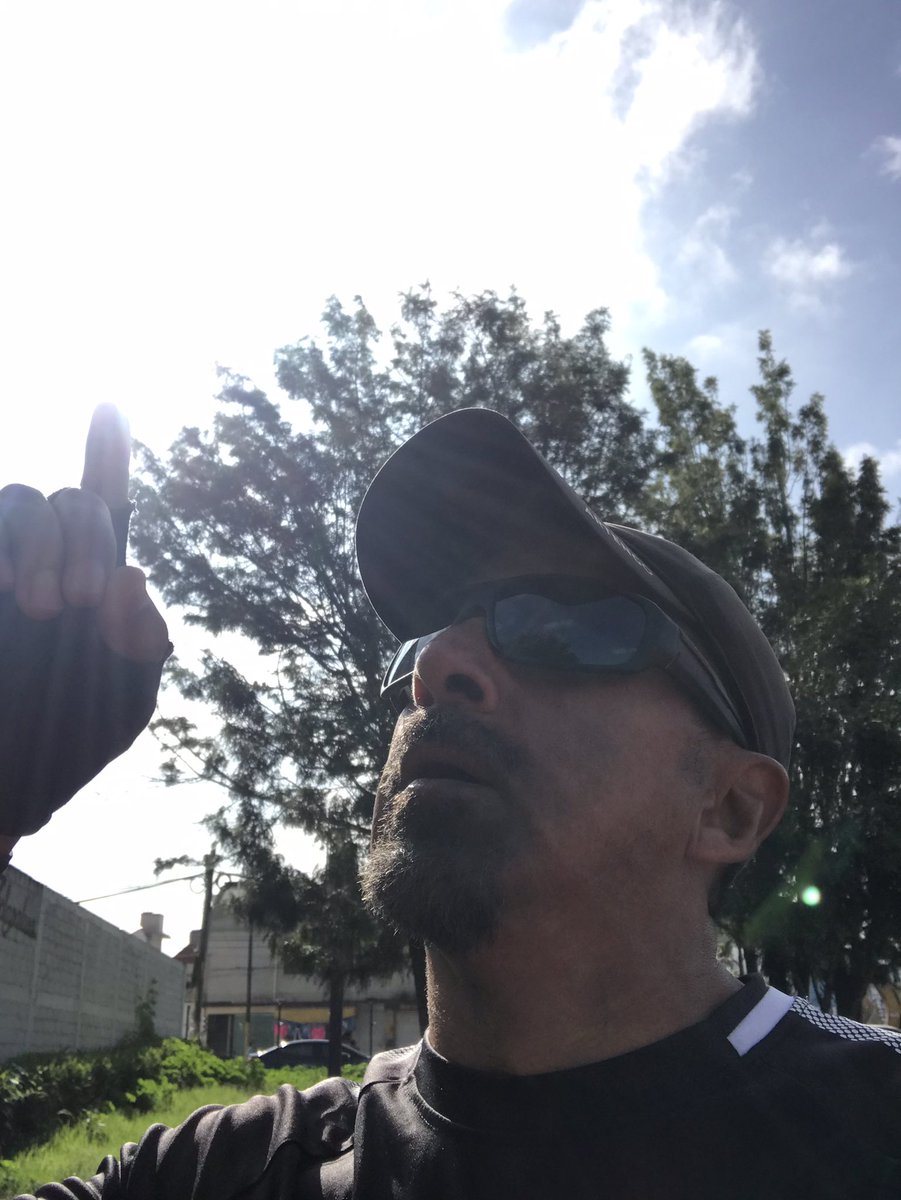 JAVSODA7's tweet image. 🎵..UN DÍA MÁS , UN DÍA MÁS / ARRIBA EL SOL…🎵
#RunnerMen 🏃🏻‍♂️🏃🏻‍♂️👍🏼