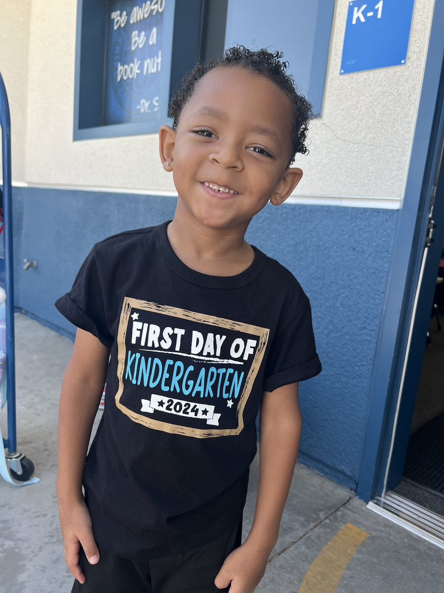 Triple Crown Colts (@triplecrownel) on Twitter photo Happy 1st day of school for this new kinder cutie!#TCEpicAdventure #coltpride #TCEFastTracktoSuccess <a href="/ValVerdeUSD/">Val Verde USD</a> <a href="/mrs_seagrave/">Mrs. Seagrave</a> Happy 1st day of school for this new kinder cutie!#TCEpicAdventure #coltpride #TCEFastTracktoSuccess <a href="/ValVerdeUSD/">Val Verde USD</a> <a href="/mrs_seagrave/">Mrs. Seagrave</a>