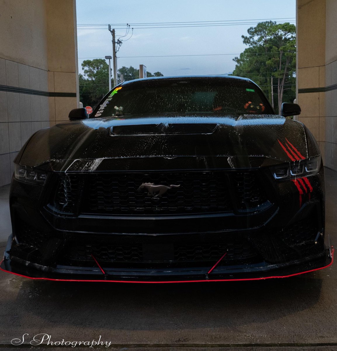 ithecommie's tweet image. My stang got a wash the other day 😈🔥