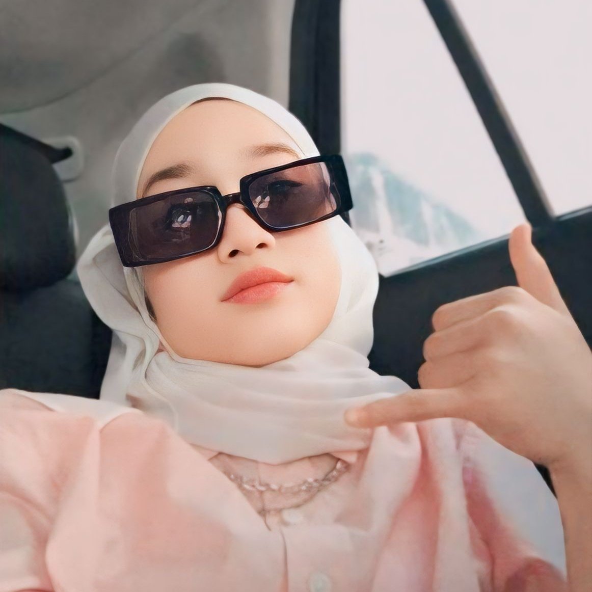 HugamShure26313's tweet photo. #GambarProfilBaharu https://t.co/WQ8YjZZxqg