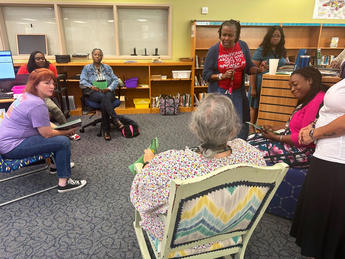 Dominique Teasley 📌 tweet media