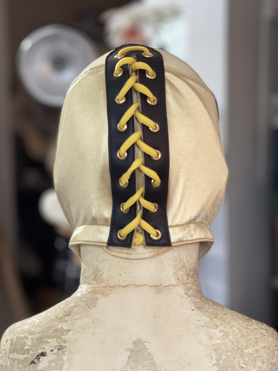 El Tigre - Classic lucha look!