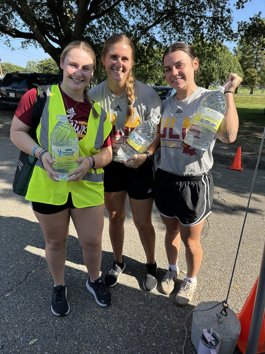 Some of our student athletes spent the morning at the Food Bank or Northeast Louisiana serving the local community🤩 #SHIP