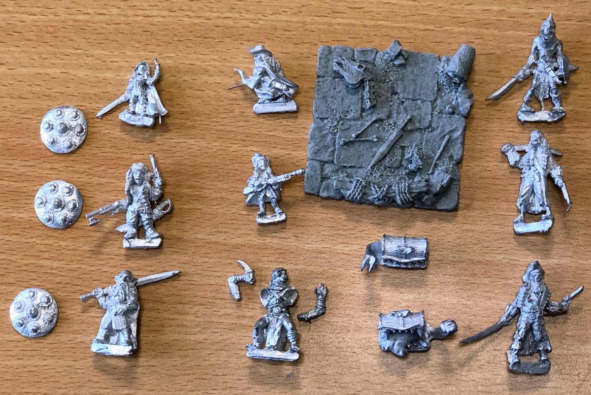 Various @FenrisGames minis have arrived!