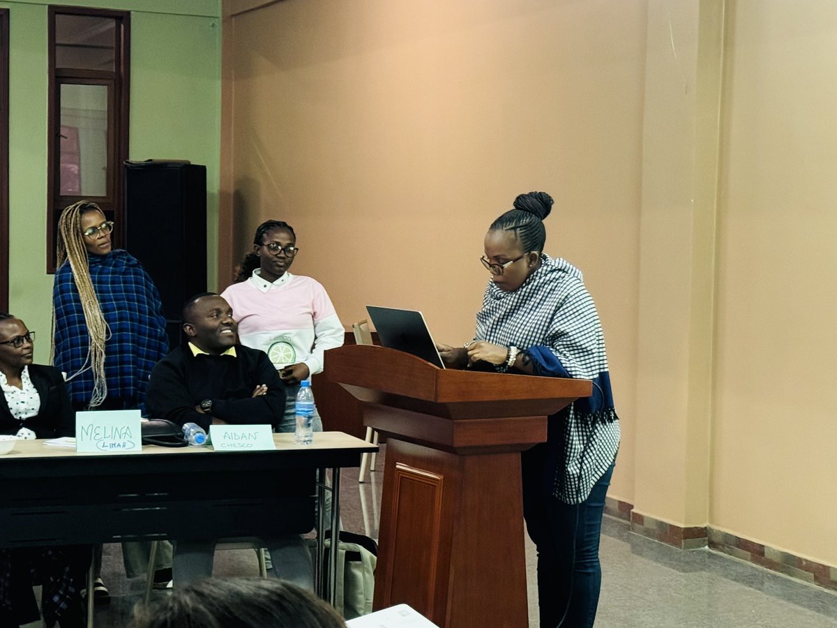 DeoChambi's tweet photo. Learning has never exhausts the mind! Infacts staying updated with digital skills is not just an advantage! Its a necessity:
::
::
TRAINING: Digital Resilience
 to Women HRDs powered by @thrdcoalition n @piafrica_hub https://t.co/dl0VxdkMsy