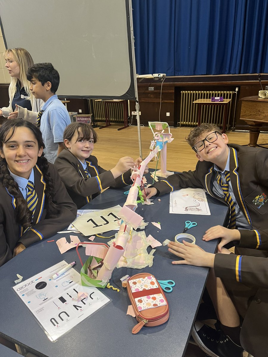 Blown away by the creativity of S1 this morning. Look at these fabulous rollercoasters. Well done to 1J1, 1J2 and 1M1 you were a credit to yourselves and <a href="/ndhsglasgow/">Notre Dame High</a> today 🌻 <a href="/EDTScotland/">@EDTScotland</a> <a href="/STEMglasgow/">STEM Glasgow</a> <a href="/NDHS_DYW/">NDHS DYW</a>