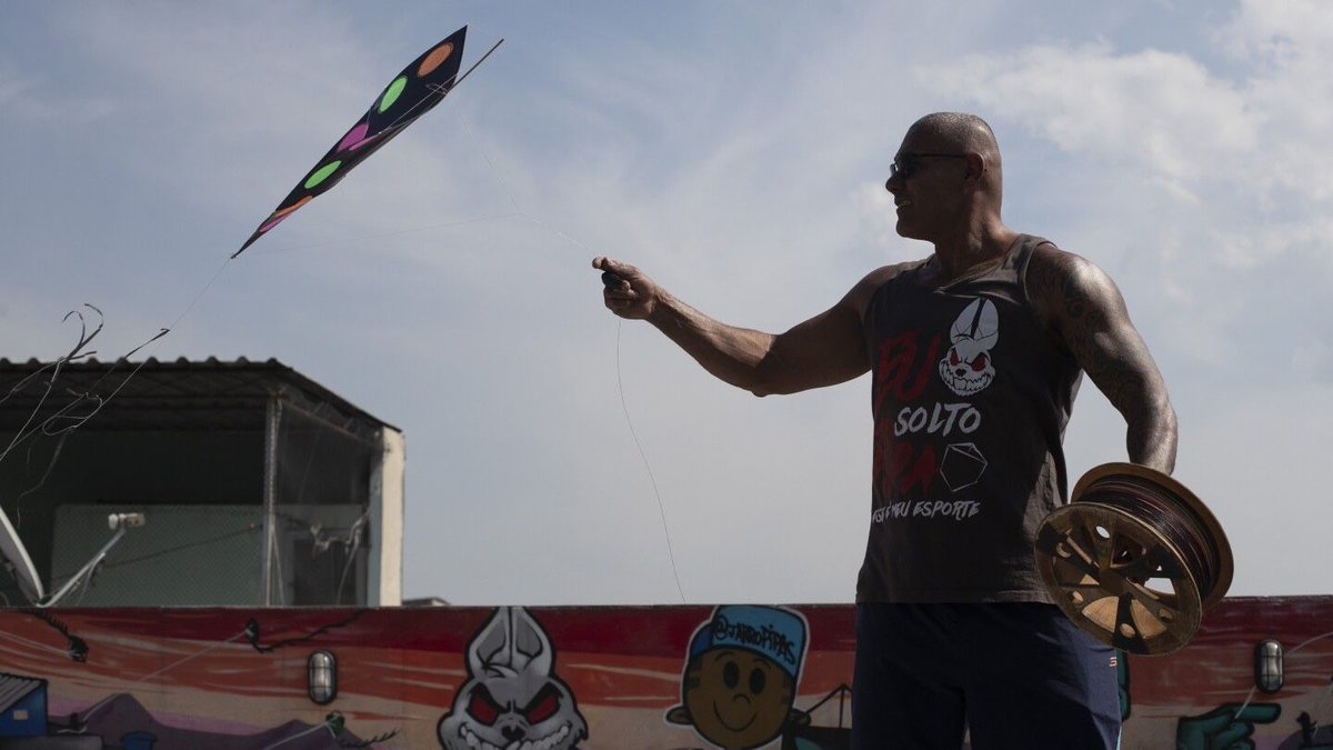 ucfoodietv's tweet image. Plaything or peril? Brazilian kites are endangering lives and prompting a push for a national ban buff.ly/3WWz1Ig #KiteFighting #Brazil #UndercoverJetsetter #Johndaly #SusanAnzalone #travel #Foodie#wine #mixology #golf #vacation  #offbeatenpath #stayhome #wingdingTV