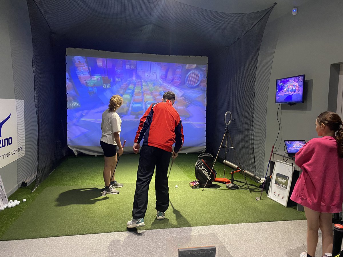 MrSinclair_PE tweet media