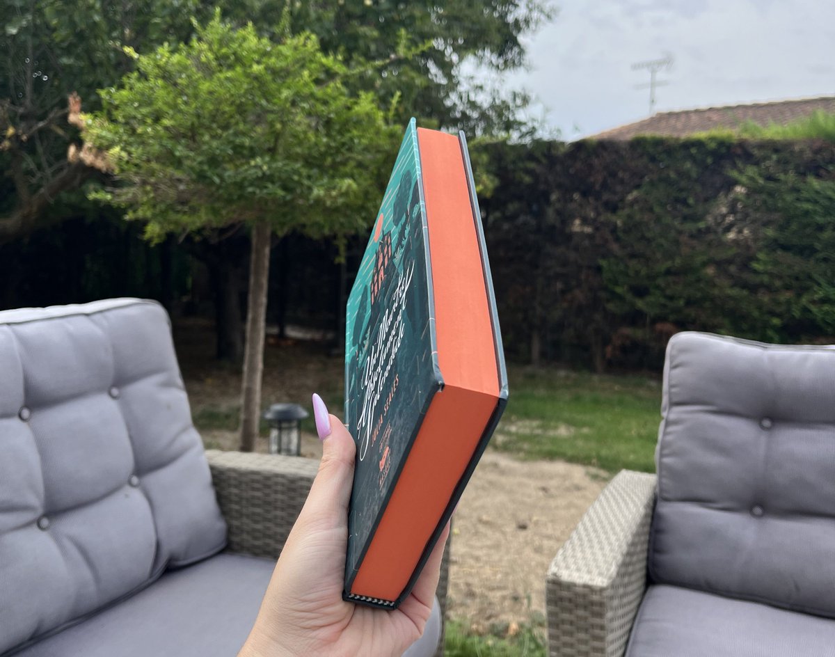 ANALIRE 📚 tweet media