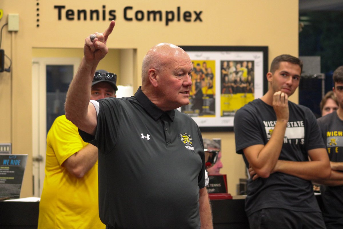 GoShockersMTEN's tweet image. And a big thank you to @BrentKemnitz for serving as last night’s emcee and entertainment!