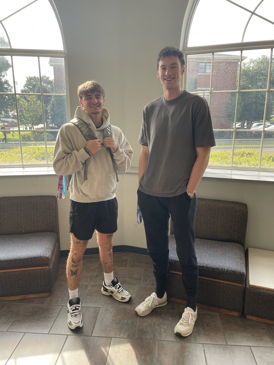 LeeU Men's Basketball tweet media