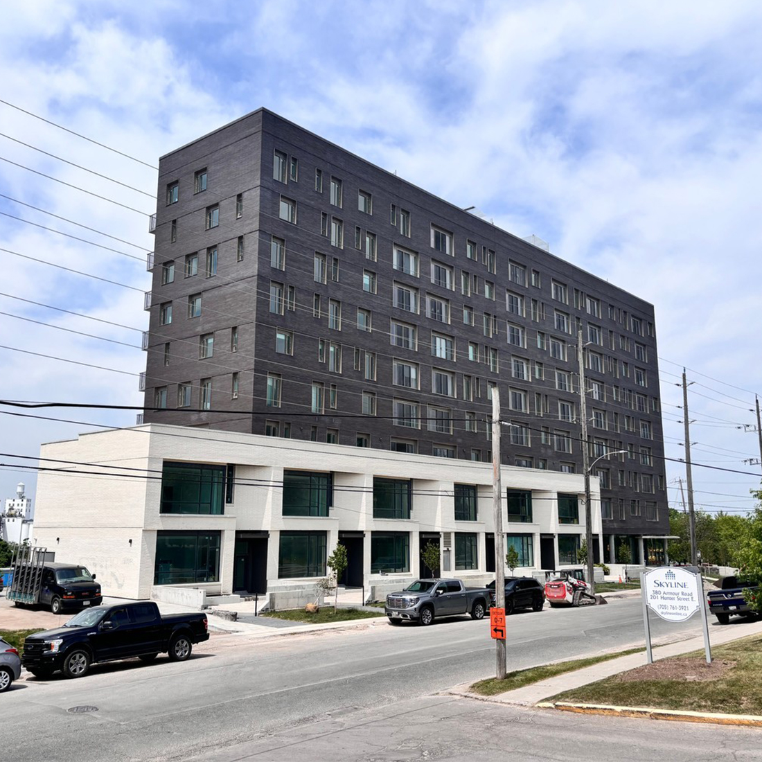 Featured Repost IG:ThamesValley Brick sharing this IG:EastCityCondos project located at 195 Hunter Street East, Peterborough, ON.  <a href="/bnkcarchitects/">BNKC Architects</a>  - TVM Group - D4 Masonry using Dark Ironspot Velour Norman 🧱 by <a href="/YankeeHillBrick/">Yankee Hill Brick</a>