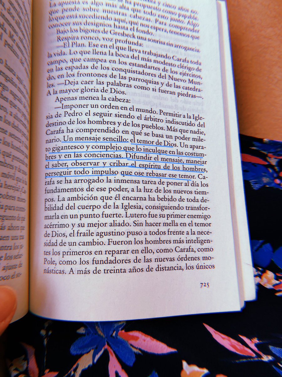 marugancastillo's tweet photo. La religión. Q, Luther Blisset. https://t.co/AYZ9JfevV3