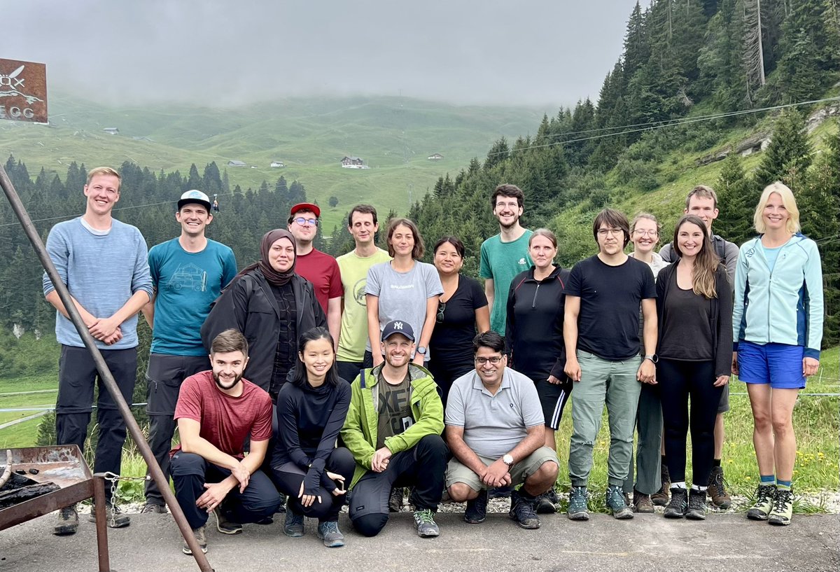 rebeccambuller's tweet image. What a fantastic day in the Swiss mountains with the CCBIO Team!