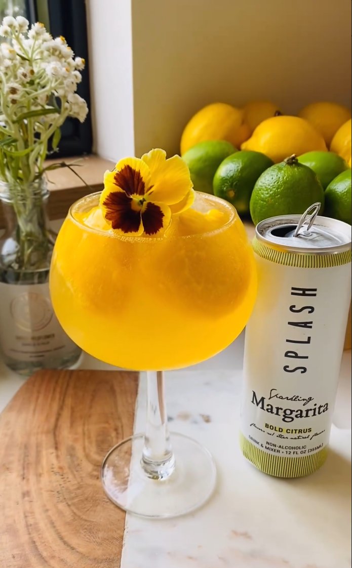 SplashMixers's tweet image. Beautiful Sunslush Margarita by @couchsipping instagram.com/reel/C-7pI46O4…

Tag us and become part of the #splashmob!  

#cocktails #mocktails #easyrecipes #drinks #entertaining #womenownedbusiness #splashmixers #liftyourspirits #margarita #foodandbeverage