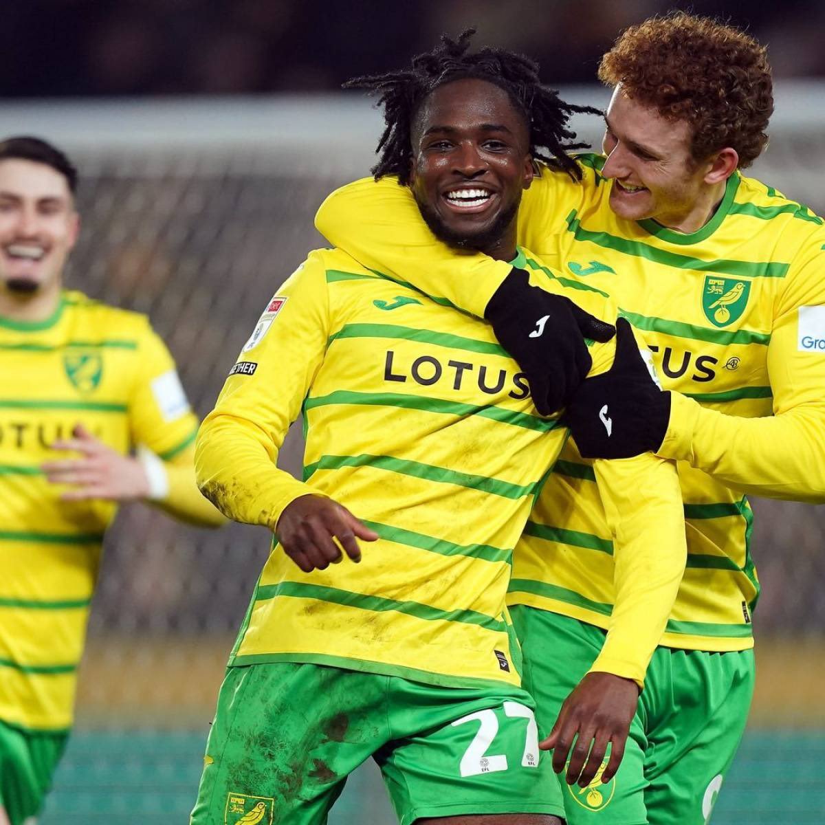 <a href="/FabrizioRomano/">Fabrizio Romano</a> Jonathan Rowe 🏴󠁧󠁢󠁥󠁮󠁧󠁿 va arriver dans les prochaines heures à Marseille et pourrait jouer ses premières minutes sous le maillot marseillais au Vélodrome, dimanche face à Reims.