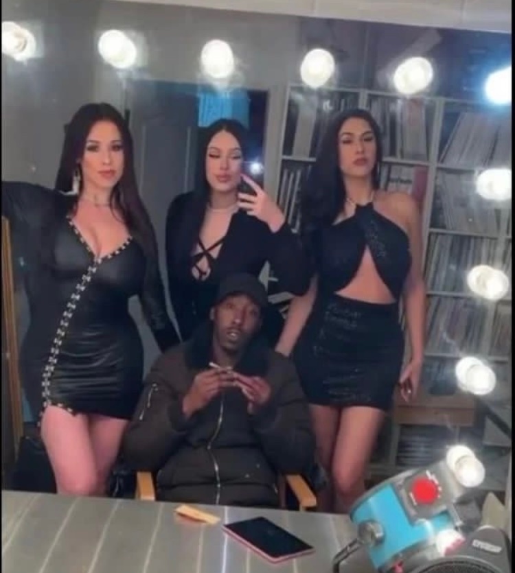 SWAG MODELS tweet media