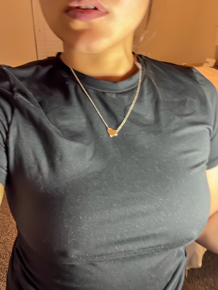 JaneMysteryCpl's tweet image. What are you up to? Too busy? Come to me and unwind for a bit. 💋 #TakeABreak #ComeToMe