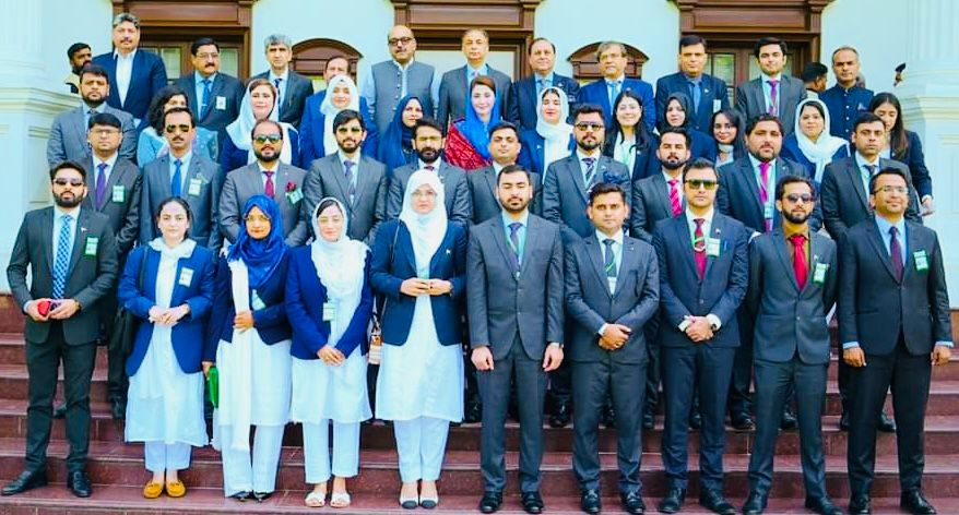 NazakatBaloch13's tweet photo. We were honored to meet the honorable CM Punjab. Her hospitality towards the officers of PMS Sindh was outstanding and worthy of appreciation.
#NationalStudyTour
#PMSSind https://t.co/ZIImQ5csUT