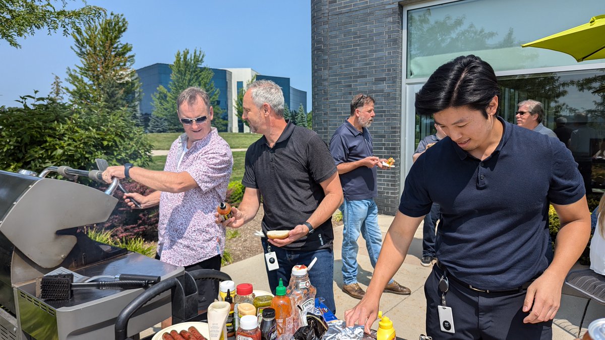 The eleven-x team had an absolute blast at our annual summer bbq last week!