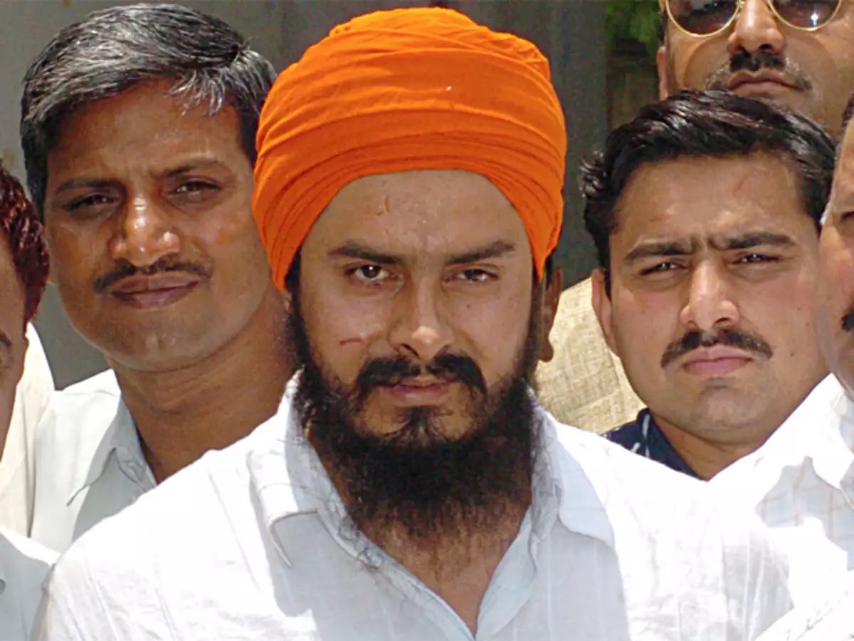 We Sikhs are proud of Bhai Hawaara

ਸਿੱਖ ਕੌਮ ਨੂੰ ਮਾਨ ਬੜਾ ਜਗਤਾਰ ਹਵਾਰੇ ਤੇ