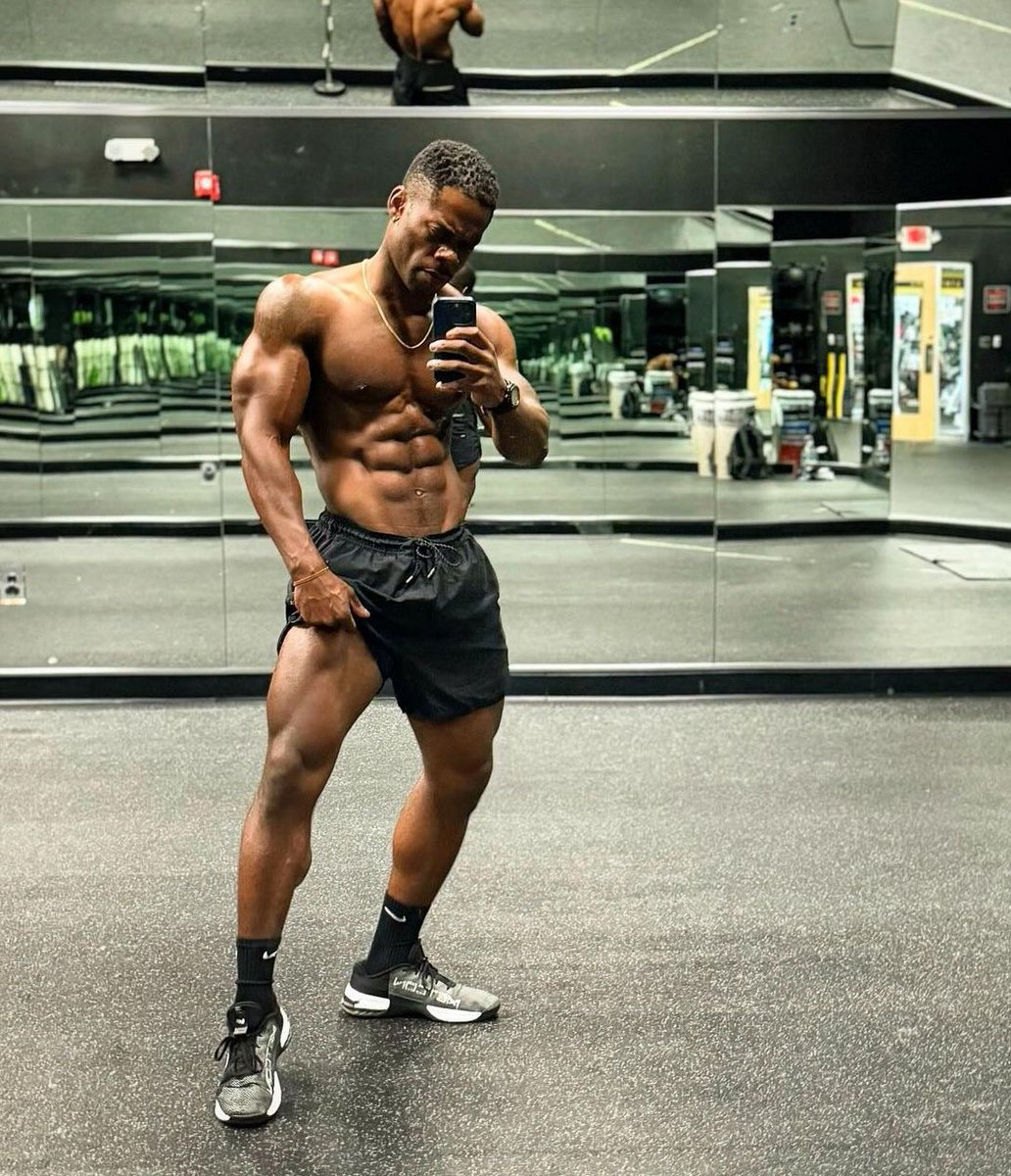 Am I Hungry??? …Absolutely 😭😭😭
These Cuts tho… Feed my Drive 🦍🦍🦍