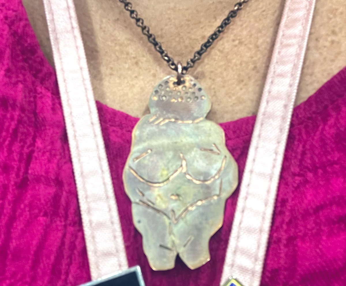 Using my necklace to suss out the women’s and gender studies majors/minors who’ve made it to our health science campus. 
Oh you know Venus of Willendorf? Welcome!