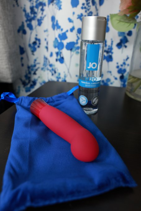 The Oh My Gem by @blushglobal : Classy Warming G-Spot Vibrator Review is up now on https://t.co/9SYzKrkmKv<a class="tags" target="_blank" title="On Twitter" href="/?out=eyJ0eXAiOiJKV1QiLCJhbGciOiJIUzUxMiJ9.eyJpYXQiOjE3MzA0MjA4NjYsImlzcyI6InR3cG9ybnN0YXJzLmNvbSIsIm5iZiI6MTczMDQyMDg2NiwiZXhwIjoxNzYxOTU2ODY2LCJyZWRpcmVjdF91cmwiOiJodHRwczovL3R3aXR0ZXIuY29tL2JsdXNoZ2xvYmFsIn0.8Fewd9dULm1VhVQGygYe7pmyJajf6g_dP19KKKlq2lZJDZWsKn1B30pChr7wtOkGfsppdkKtlvWpVXrSGxHo4A">@blushglobal</a><a href="/tag/mvsales"class="tags"><span>#mvsales</span></a>