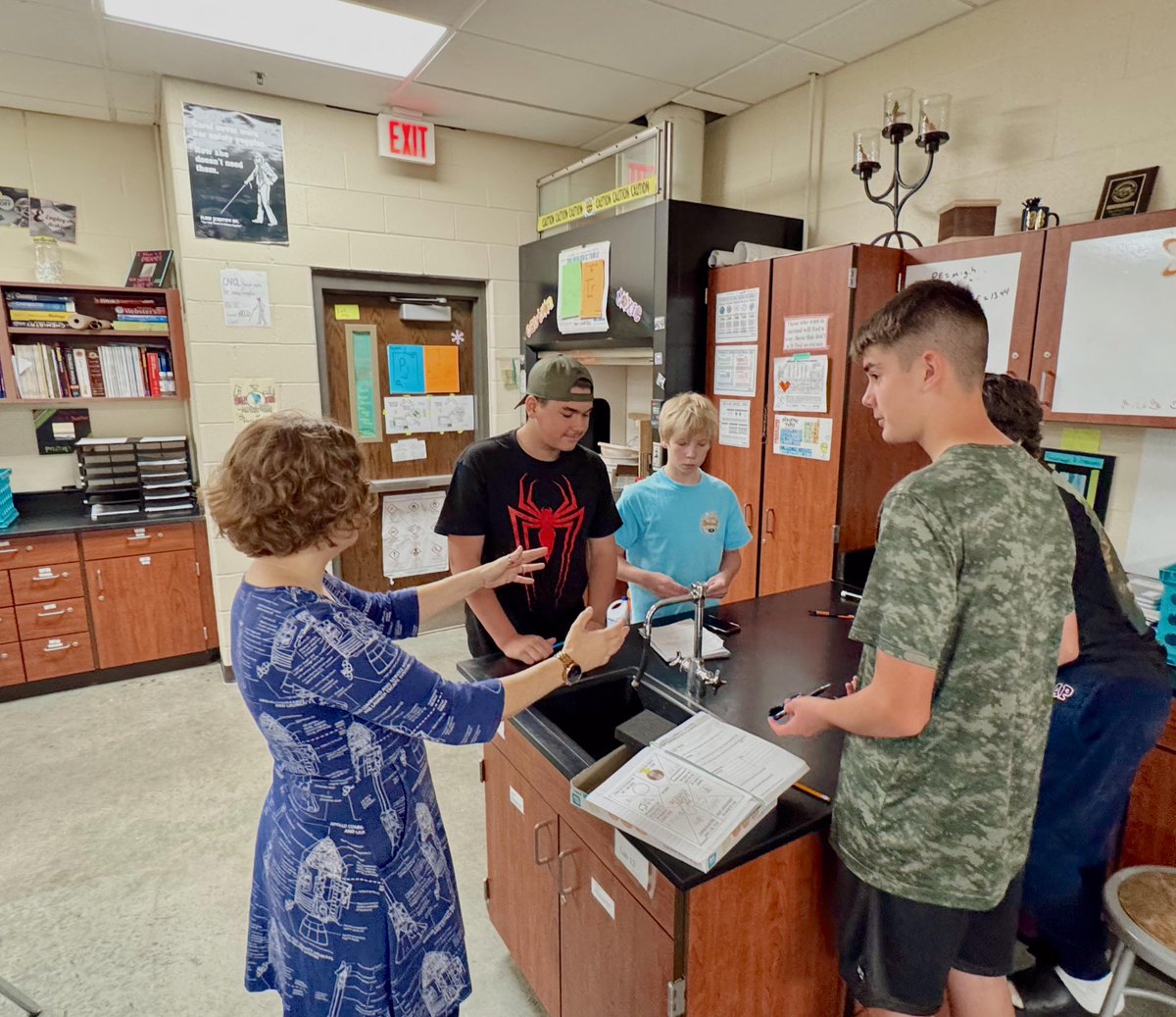EudoraSchools's tweet photo. Shoutout to the amazing teachers at Eudora High School! Every day, they inspire and support our students, making a lasting impact. Your dedication and passion make EHS special. Thank you for all you do! #EHSpride #EudoraProud https://t.co/zPzkpjtiUU