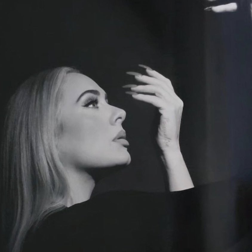 dellybilli's tweet image. “people died” and it’s just a side profile