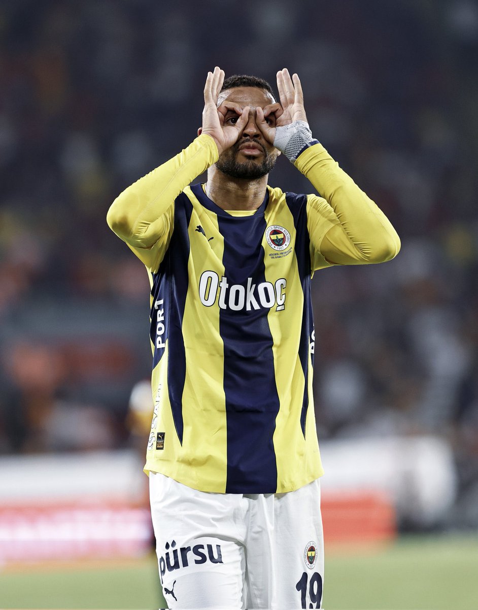 carefener's tweet photo. @FIFAWorldCup 🤭 https://t.co/YmRZwQw5Kx